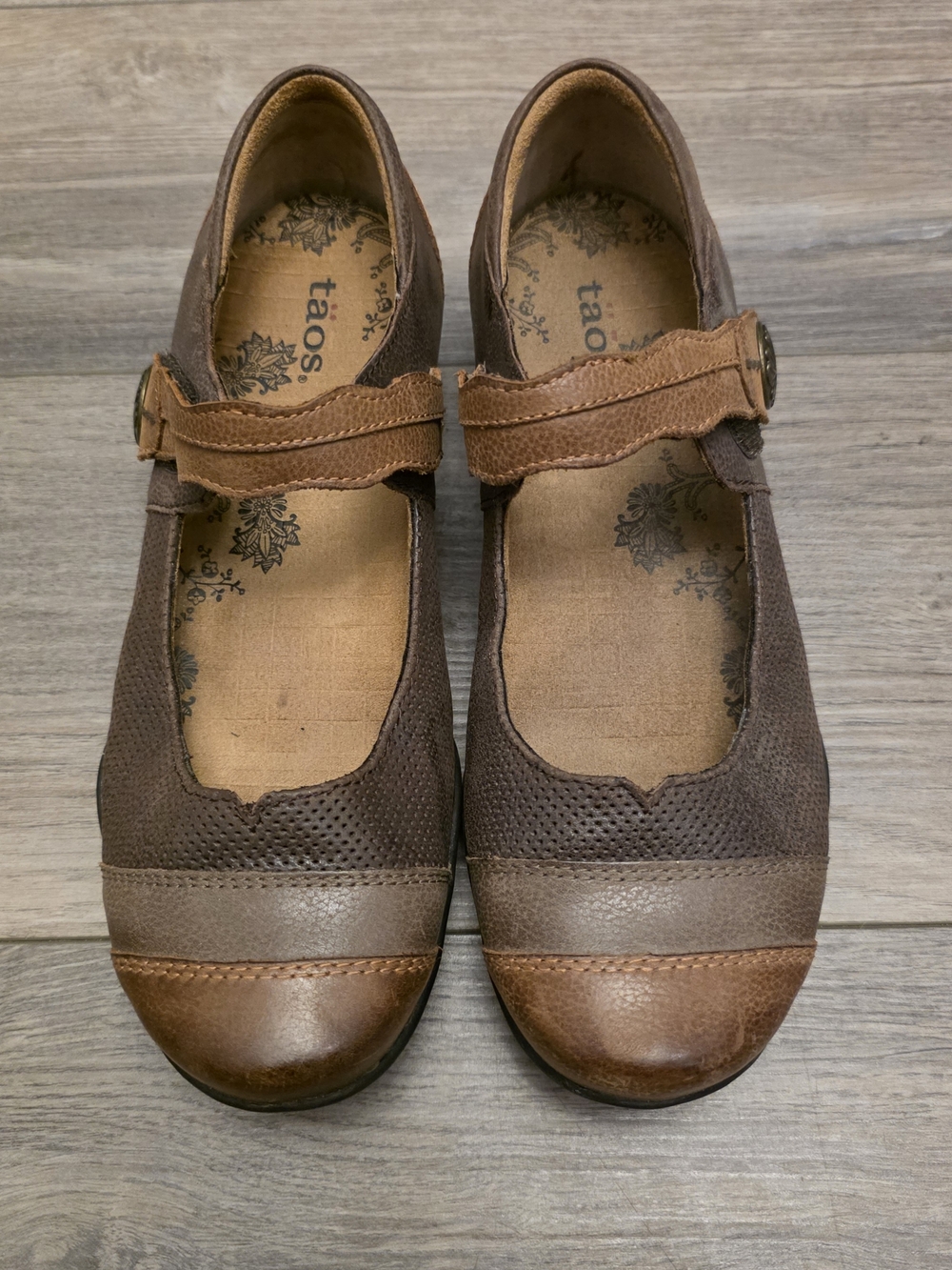 Taos Footwear Bravo Brown Leather Mary Jane Comfort Flats - Size 7.5 W